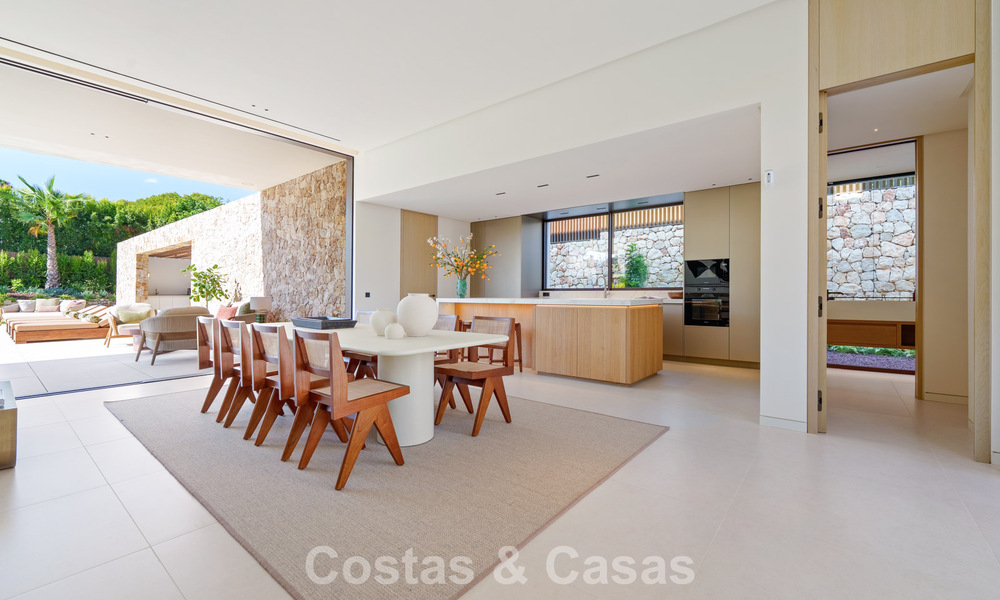 Advanced luxury villa for sale in a quiet residential area on Marbella's Golden Mile 787249