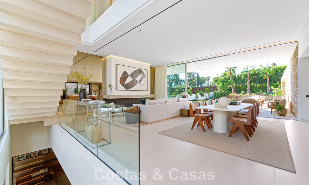 Advanced luxury villa for sale in a quiet residential area on Marbella's Golden Mile 787252