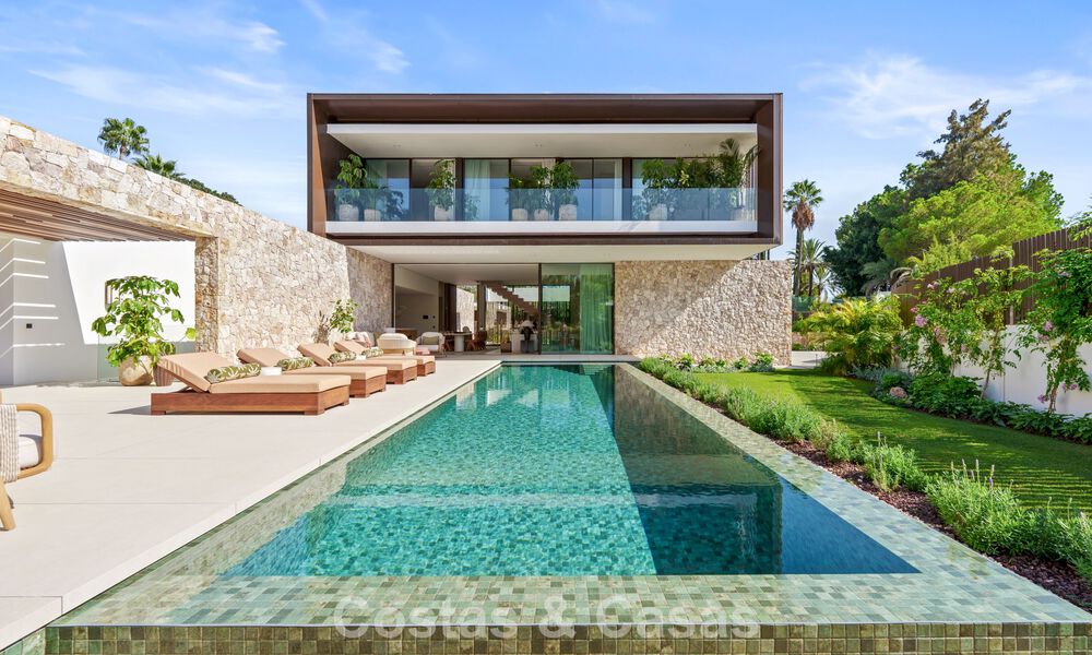 Advanced luxury villa for sale in a quiet residential area on Marbella's Golden Mile 787258