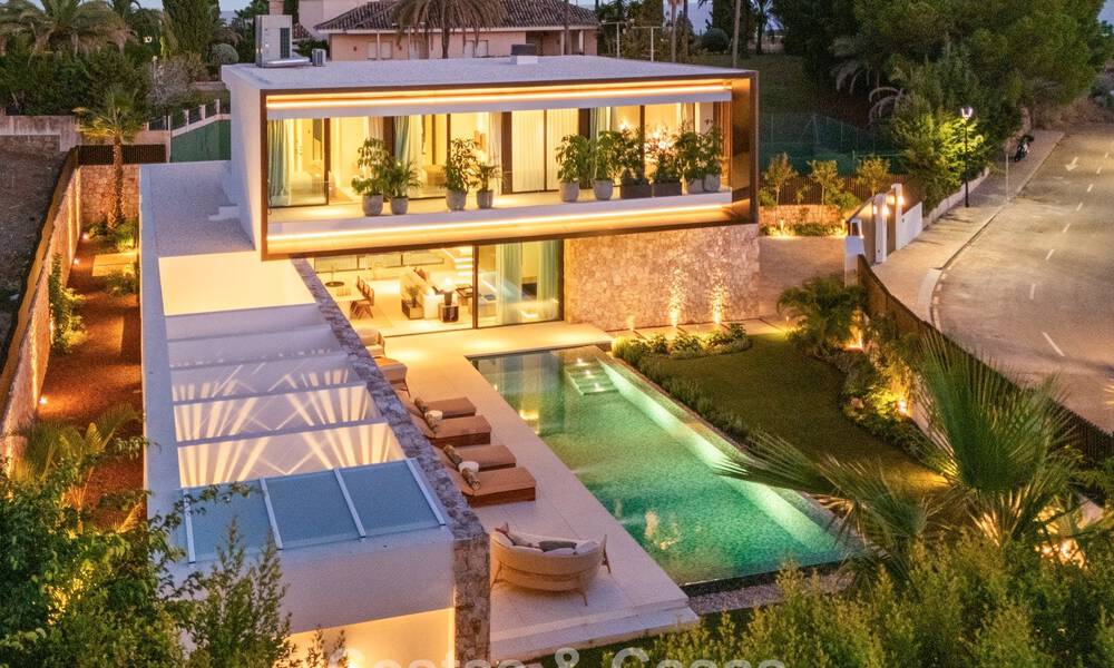 Advanced luxury villa for sale in a quiet residential area on Marbella's Golden Mile 787265