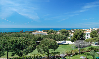 Frontline golf apartment with spectacular sea view for sale in Cabopino, Marbella - Costa del Sol 31610 