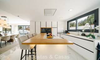 Modernized villa for sale within walking distance of amenities and Puerto Banus, Marbella 787369 