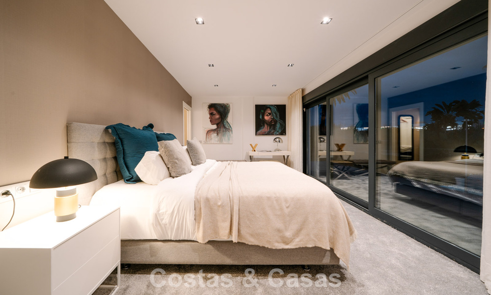 Modernized villa for sale within walking distance of amenities and Puerto Banus, Marbella 787380