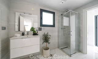 Modernized villa for sale within walking distance of amenities and Puerto Banus, Marbella 787394 