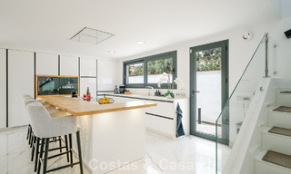 Modernized villa for sale within walking distance of amenities and Puerto Banus, Marbella 787398 