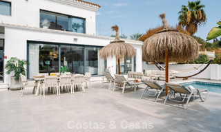 Modernized villa for sale within walking distance of amenities and Puerto Banus, Marbella 787400 
