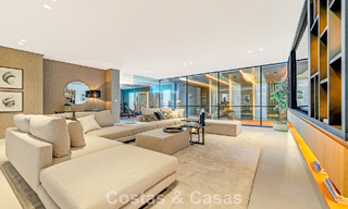 Sophisticated villa with panoramic views for sale in a gated community in La Quinta, Marbella - Benahavis 787313 