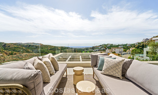 Sophisticated villa with panoramic views for sale in a gated community in La Quinta, Marbella - Benahavis 787327 