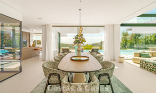 Sophisticated villa with panoramic views for sale in a gated community in La Quinta, Marbella - Benahavis 787332 