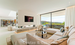 Sophisticated villa with panoramic views for sale in a gated community in La Quinta, Marbella - Benahavis 787336 