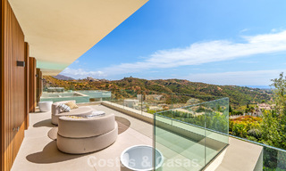 Sophisticated villa with panoramic views for sale in a gated community in La Quinta, Marbella - Benahavis 787347 