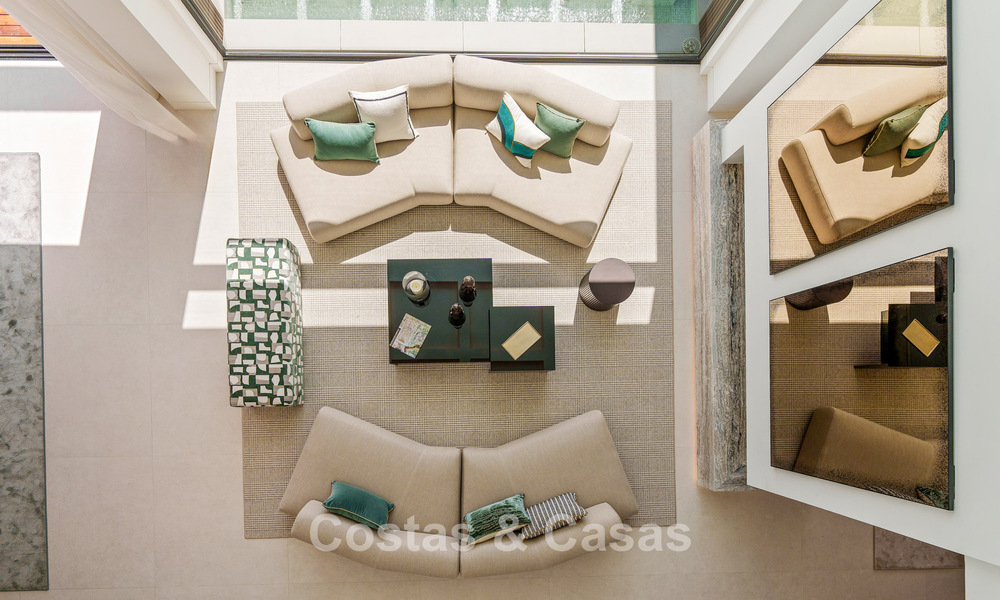 Sophisticated villa with panoramic views for sale in a gated community in La Quinta, Marbella - Benahavis 787348