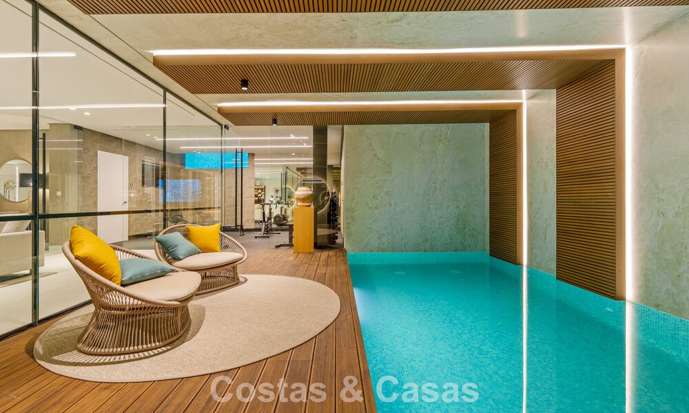 Sophisticated villa with panoramic views for sale in a gated community in La Quinta, Marbella - Benahavis 787357