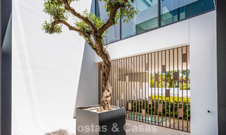 Exclusive residence with sea views for sale in a progressive complex with 24-hour security on Marbella's Golden Mile 787276 