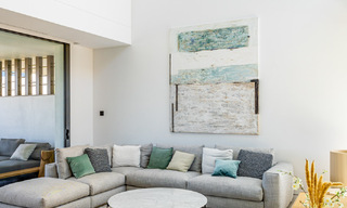 Exclusive residence with sea views for sale in a progressive complex with 24-hour security on Marbella's Golden Mile 787277 