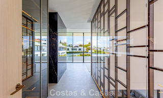 Exclusive residence with sea views for sale in a progressive complex with 24-hour security on Marbella's Golden Mile 787278 