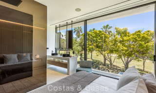 Exclusive residence with sea views for sale in a progressive complex with 24-hour security on Marbella's Golden Mile 787288 