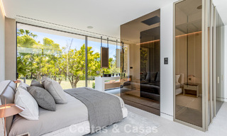 Exclusive residence with sea views for sale in a progressive complex with 24-hour security on Marbella's Golden Mile 787293 