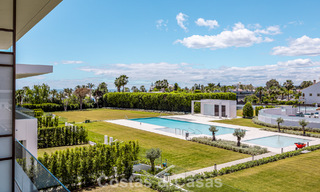 Exclusive residence with sea views for sale in a progressive complex with 24-hour security on Marbella's Golden Mile 787297 