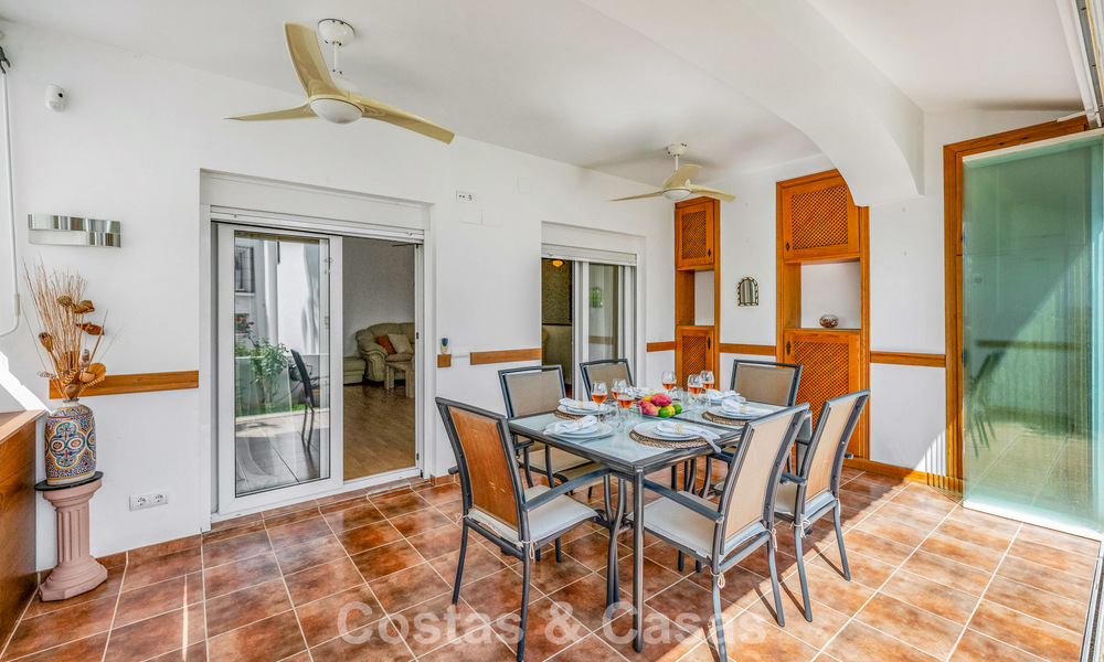 Spacious townhouse for sale in a gated beachfront complex on the east side of Marbella 787547