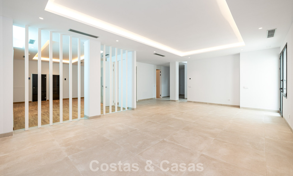 Contemporaine villa te koop op wandelafstand van het strand en voorzieningen in Marbella centrum 787458