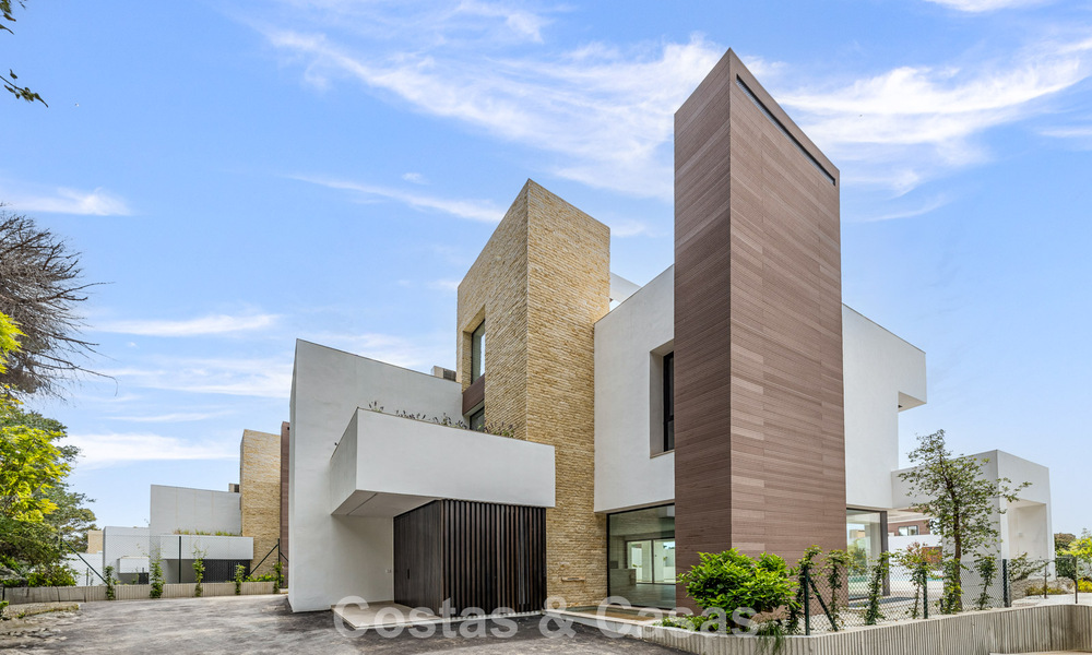 Contemporaine villa te koop op wandelafstand van het strand en voorzieningen in Marbella centrum 787467