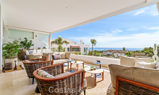 Luxury duplex apartment with sea views for sale in a prime Sierra Blanca complex on Marbella's Golden Mile 787553 
