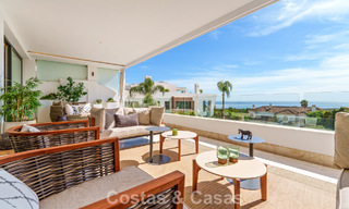 Luxury duplex apartment with sea views for sale in a prime Sierra Blanca complex on Marbella's Golden Mile 787557 