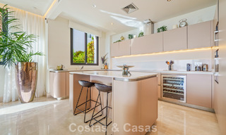 Luxury duplex apartment with sea views for sale in a prime Sierra Blanca complex on Marbella's Golden Mile 787585 