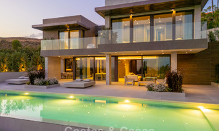 Move-in ready, luxurious, new-build villa for sale in a prestigious 5* golf resort in Marbella - Benahavis 787417 
