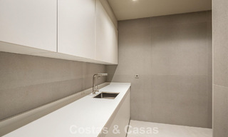 Move-in ready, luxurious, new-build villa for sale in a prestigious 5* golf resort in Marbella - Benahavis 787422 