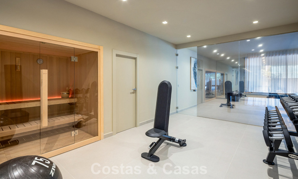 Move-in ready, luxurious, new-build villa for sale in a prestigious 5* golf resort in Marbella - Benahavis 787429