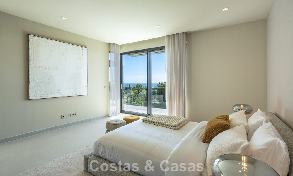 Move-in ready, luxurious, new-build villa for sale in a prestigious 5* golf resort in Marbella - Benahavis 787435