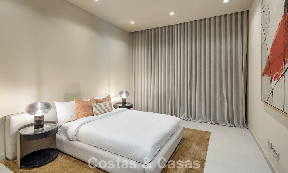 Move-in ready, luxurious, new-build villa for sale in a prestigious 5* golf resort in Marbella - Benahavis 787443