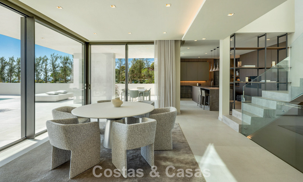 Move-in ready, luxurious, new-build villa for sale in a prestigious 5* golf resort in Marbella - Benahavis 787446