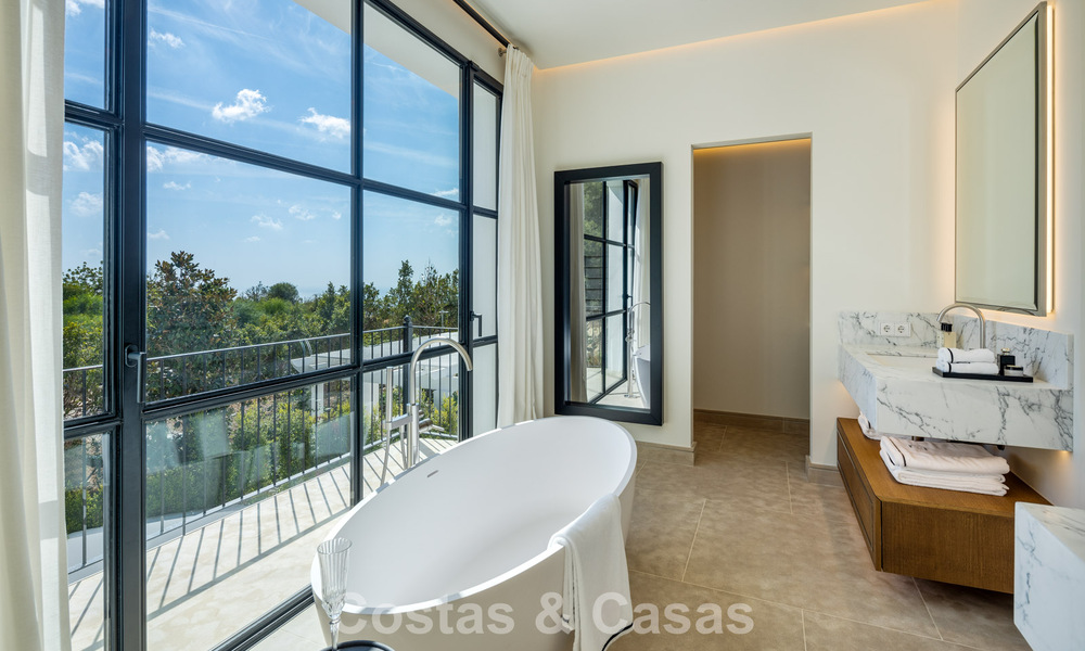 Exquisite luxury villa for sale in the exclusive Cascada de Camoján neighborhood on Marbella's Golden Mile 787615