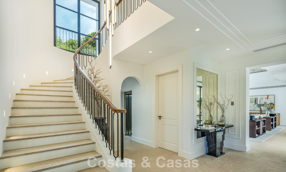 Exquisite luxury villa for sale in the exclusive Cascada de Camoján neighborhood on Marbella's Golden Mile 787620