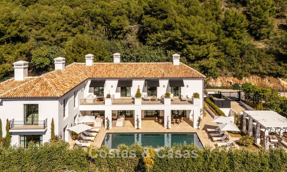 Exquisite luxury villa for sale in the exclusive Cascada de Camoján neighborhood on Marbella's Golden Mile 795096