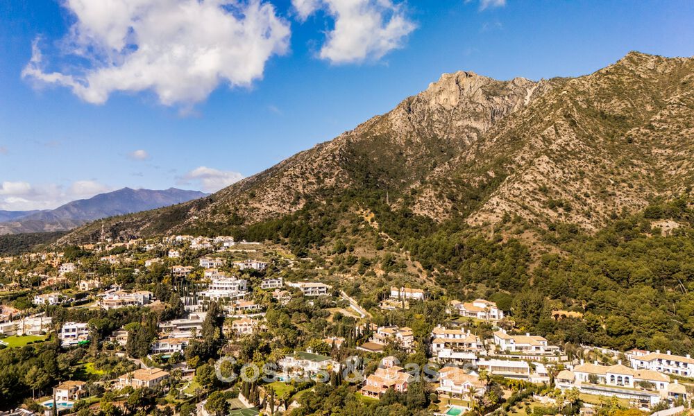 Exquisite luxury villa for sale in the exclusive Cascada de Camoján neighborhood on Marbella's Golden Mile 795098