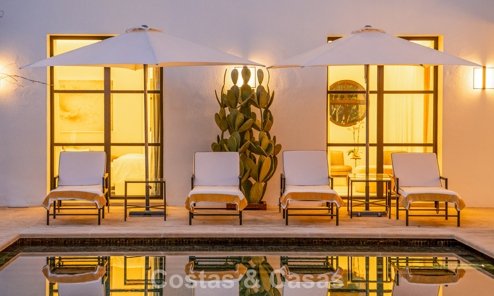 Exquisite luxury villa for sale in the exclusive Cascada de Camoján neighborhood on Marbella's Golden Mile 795110