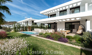 Modern semi-detached house for sale in a golf complex east of Marbella Center 787939 