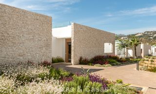 Modern semi-detached house for sale in a golf complex east of Marbella Center 787964 