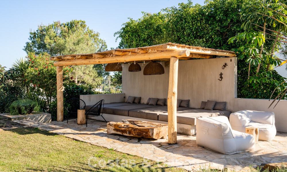 Move-in ready villa with Ibiza-chic design for sale with sea views on the New Golden Mile between Marbella and Estepona 787769