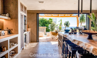 Move-in ready villa with Ibiza-chic design for sale with sea views on the New Golden Mile between Marbella and Estepona 787773 
