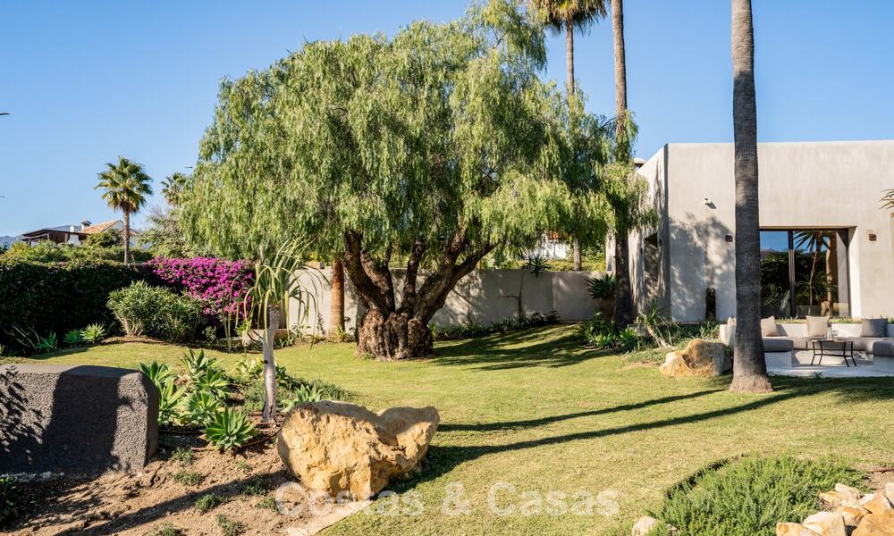 Move-in ready villa with Ibiza-chic design for sale with sea views on the New Golden Mile between Marbella and Estepona 787780