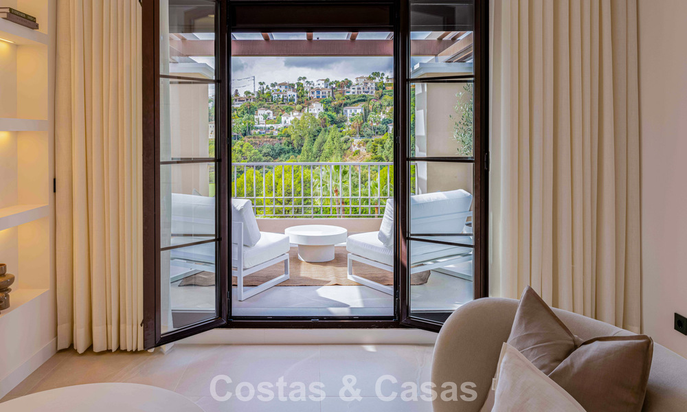 Move-in ready, contemporary renovated corner penthouse for sale in Marbella - Benahavis 787904