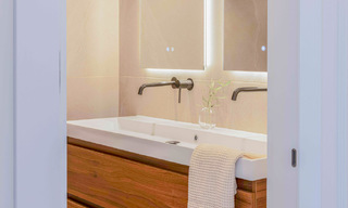 Move-in ready, contemporary renovated corner penthouse for sale in Marbella - Benahavis 787906 