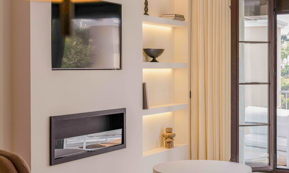 Move-in ready, contemporary renovated corner penthouse for sale in Marbella - Benahavis 787929