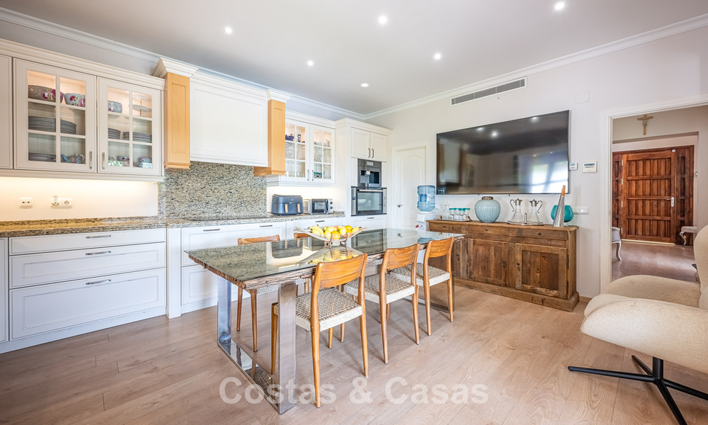 Mediterranean luxury villa with panoramic views for sale nestled in the green hills of Marbella - Benahavis 789887