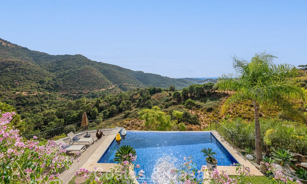 Mediterranean luxury villa with panoramic views for sale nestled in the green hills of Marbella - Benahavis 789907